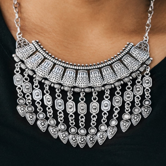 Silver Statement Necklace Tribal Southwest Bib NEW - Picture 3 of 3